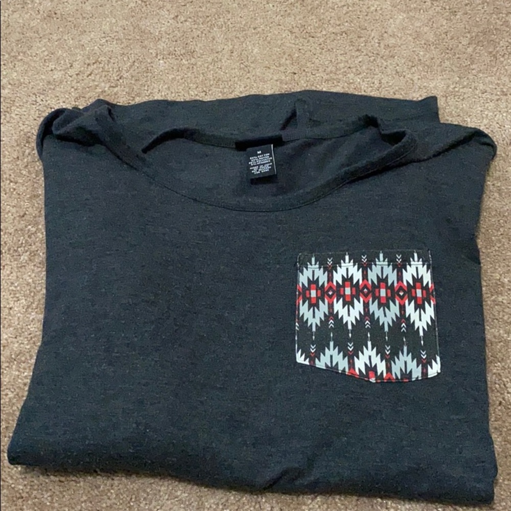 Grey 3/4 sleeve tshirt with pocket